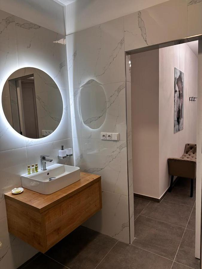 Riverside Apartment 卡罗维发利 外观 照片
