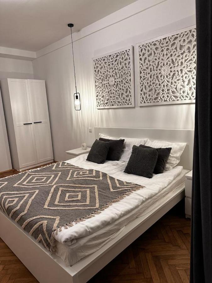 Riverside Apartment 卡罗维发利 外观 照片
