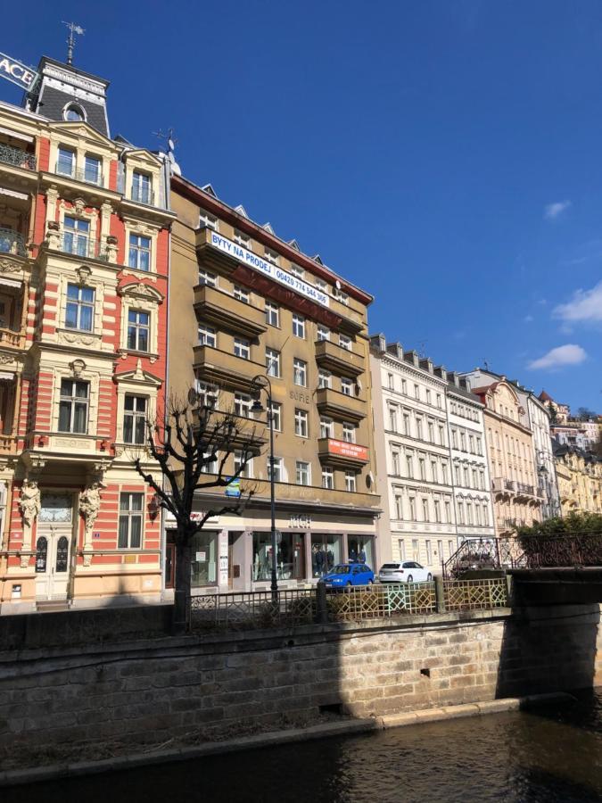 Riverside Apartment 卡罗维发利 外观 照片